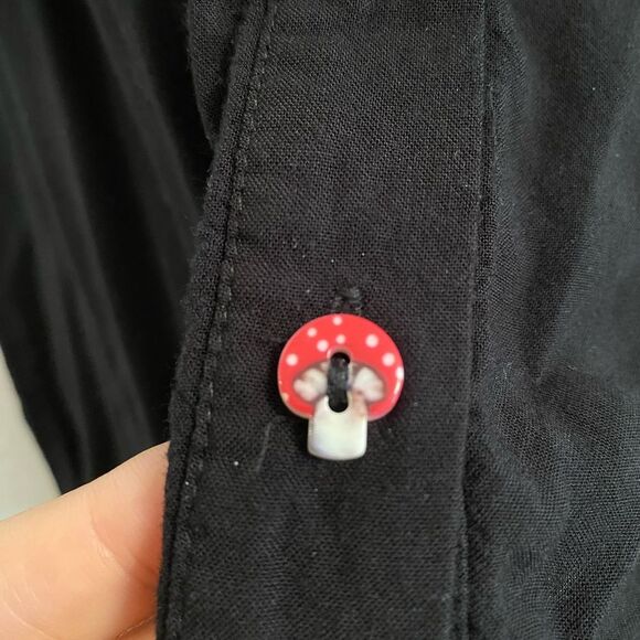Hot Topic Black Blouse with Mushroom Buttons Size S UB-2 - Picture 5 of 9